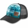 Casquettes DAKINE CROSSING CURVED BILL TRUCKER TARPONOGRAPHY 22 Noir / Bleu 1 Casquettes DAKINE CROSSING CURVED BILL TRUCKER TARPONOGRAPHY 22 Noir / Bleu -Bonnets Soldes Boutique 9 107565 crossing curved bill trucker tarponography 10003726 tpgr 01