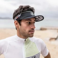 Casquettes COMPRESSPORT VISOR ULTRALIGHT BLACK 22 Noir -Bonnets Soldes Boutique 9 73086 visor ultralight black cu00005b 990 03