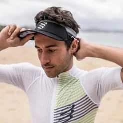 Casquettes COMPRESSPORT VISOR ULTRALIGHT BLACK 22 Noir -Bonnets Soldes Boutique 9 73086 visor ultralight black cu00005b 990 05
